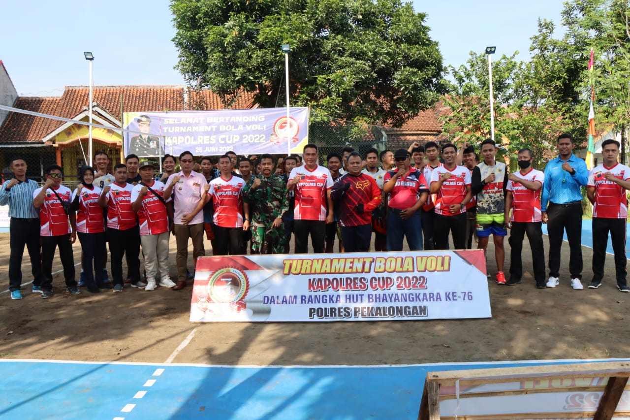 12 Tim Bola Voli Putra di Kabupaten Pekalongan Ramaikan Turnamen Kapolres Cup