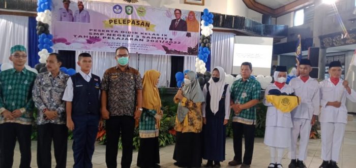 Ratusan Pelajar SMPN 3 Sampit Resmi Dilepas