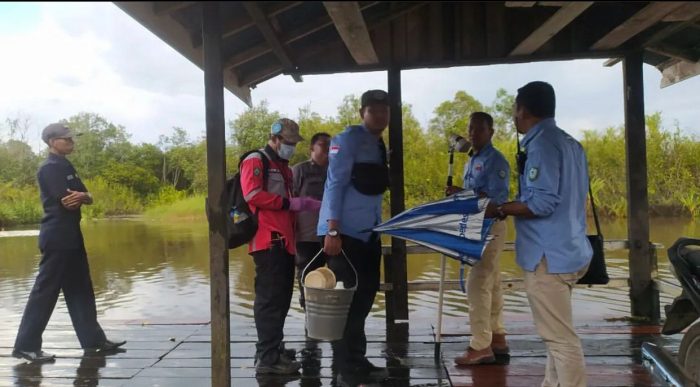 Diduga Tercemar Limbah, Pemkab Kotim Ambil Sejumlah Sampel Air di MHU