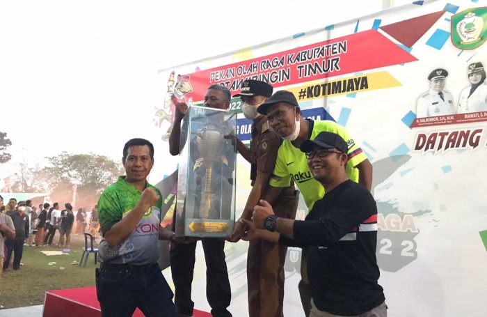 Resmi Berakhir, Kecamatan MB Ketapang Juara Umum Porkab 2022