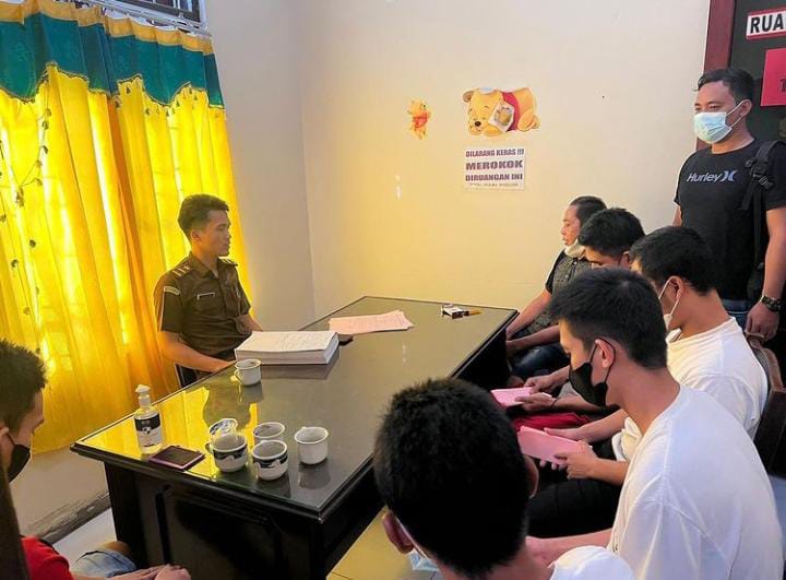 Enam Tersangka Kasus Curat Diserahkan ke Kejari Lamandau