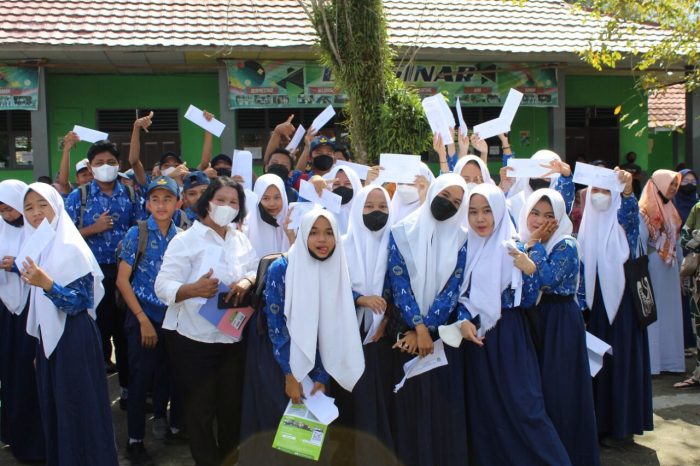 Ratusan Siswa SMPN 3 Sampit Dinyatakan Lulus