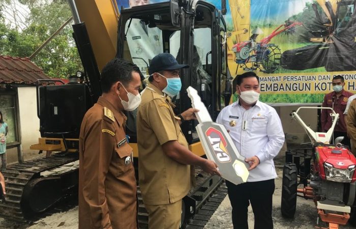 Bupati Halikinnor Janjikan Penyerahan 12 Alat Berat Bulan Depan