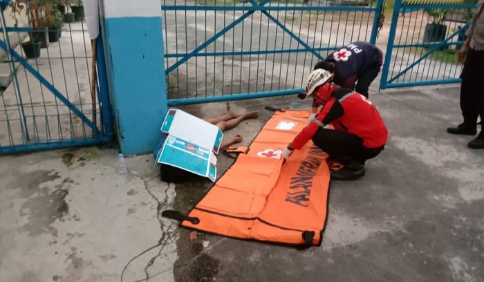 Mayat Tanpa Identitas Ditemukan di Samping Pos Polisi