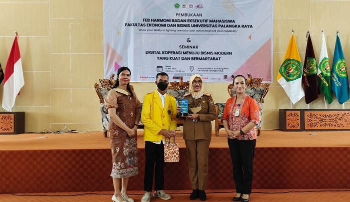 BEM FEB UPR Sukses Gelar Seminar Digital Koperasi Menuju Bisnis Modern