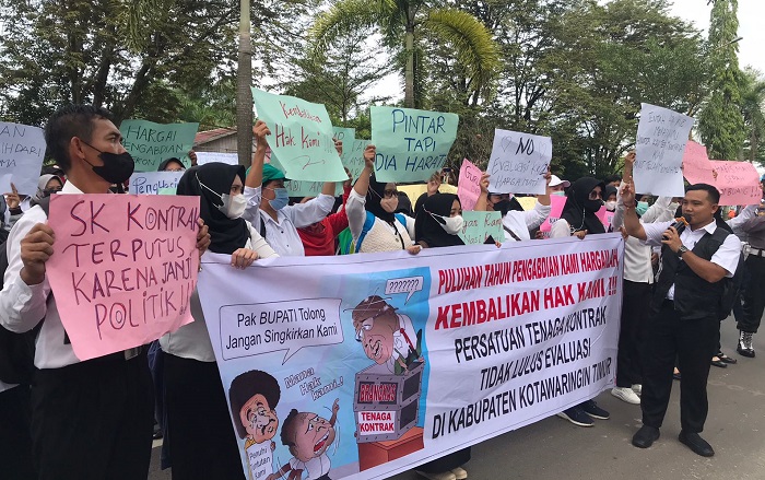 Kepsek Hingga Kini Belum Keluarkan SK Honorer bagi Guru Korban Evaluasi Tekon