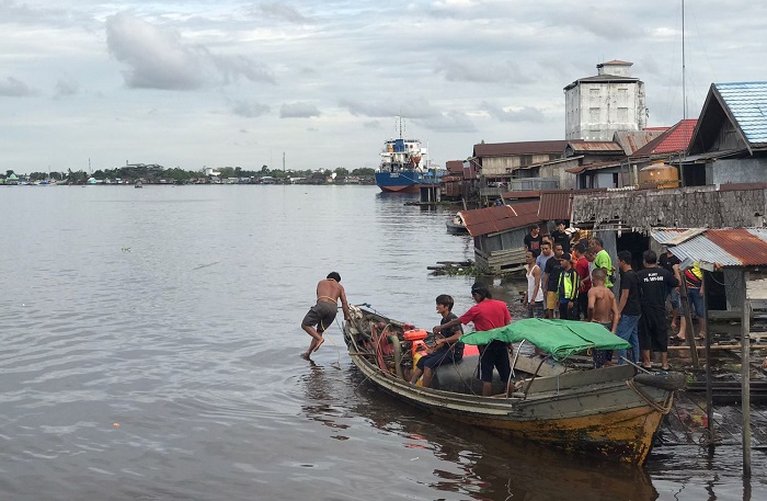 Sudah Hampir Enam Jam, IRT yang Diduga Tenggelam di Sungai Mentaya Belum ditemukan