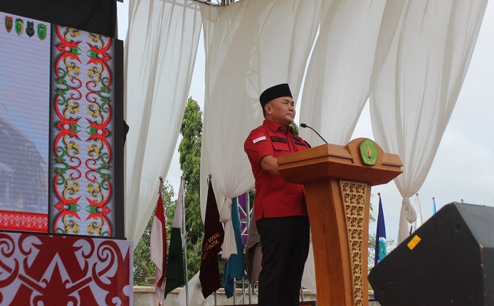 Gubernur Sugianto Jelaskan Falsafah Huma Betang kepada Peserta KKN Kebangsaan