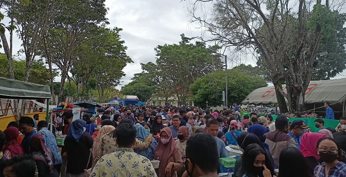Wih! Ribuan Warga Geruduk Stand Kuliner Gratis di Pesta Rakyat HUT Kota Palangka Raya