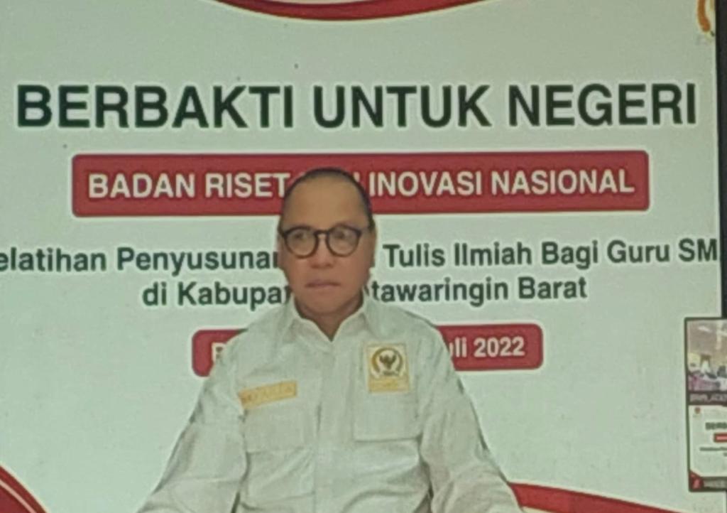 Mukhtarudin dan BRIN Berik Pelatihan Penyusunan KTI bagi Ratusan Guru di Kobar