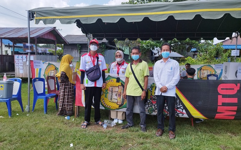 Mahasiswa KKN Kebangsaan Ikut Sukseskan Gelaran Pilkades Serentak di Kapuas
