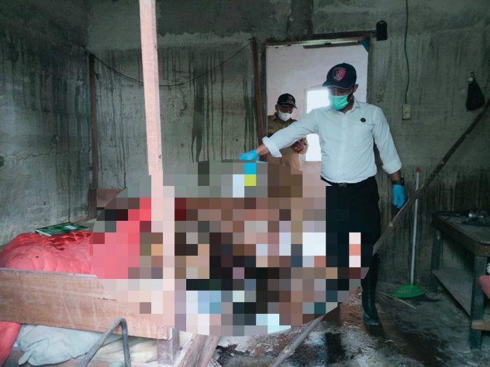 Hidup Sebatang Kara, Kakek Paruh Baya di Kobar Ditemukan Membusuk di Rumahnya