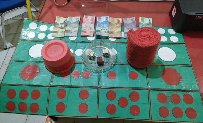 Polisi Grebek Dadu Gurak, Bandar Nyaris Kabur