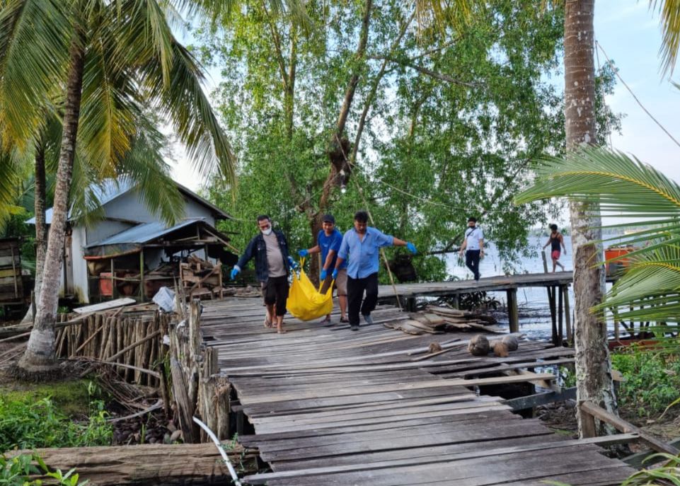 Polisi Duga Nelayan Desa Satiruk yang Tewas di Kelotok Telah Dibunuh