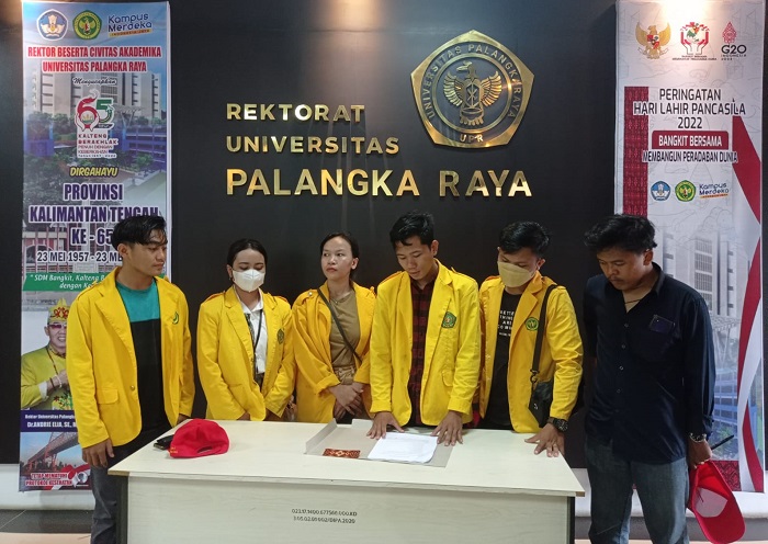 Sejarah Baru! Mahasiswa dan Balon Rektor Duduk Bersama Berdialog untuk Kemajuan UPR 