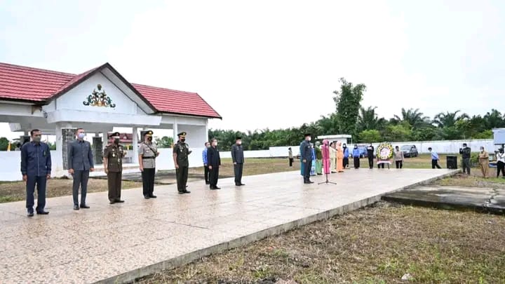 Sambut HUT Lamandau ke-20, Bupati dan Forkopimda Ziarah ke TMP