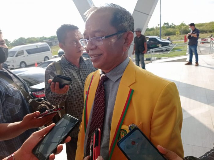 Raih Delapan Suara, Prof Salampak Optimis Bisa Rebut Kursi Rektor UPR