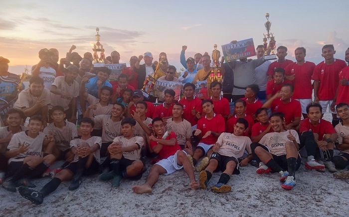 Sukses Gelar Turnamen Sepak Bola Abdul Sanapsud, ini Pesan Kades Sungai Damar ke Pemkab