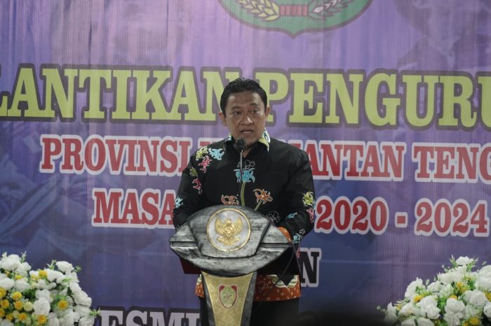 Wagub Kalteng Hadiri Pelantikan Pengprov PBSI Kalteng Masa Bakti 2020-2024