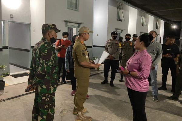 Berantas PEKAT, Forkopimcam Baamang Razia Kost dan Penginapan