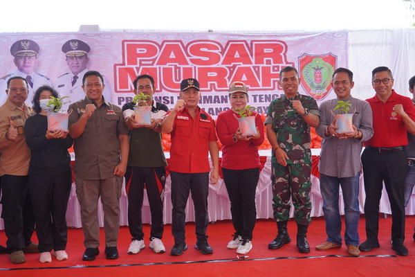 Danrem 102/Pjg Imbau Keluarga Prajurit Tanam Cabe dan Bawang