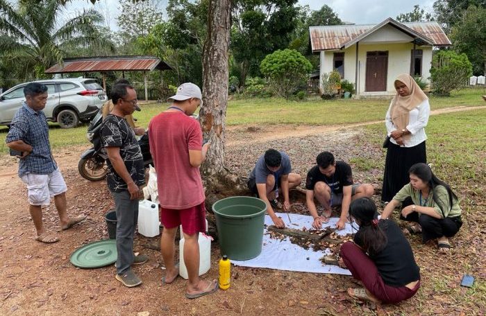 Mahasiswa KKN TM Kelompok 81 Gelar Pelatihan Pembuatan Pupuk Organik untuk Masyarakat