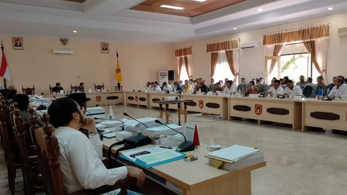 Warga Arut Utara Sampaikan Aspirasi Langung ke DPRD Kobar, ini yang Dituntut