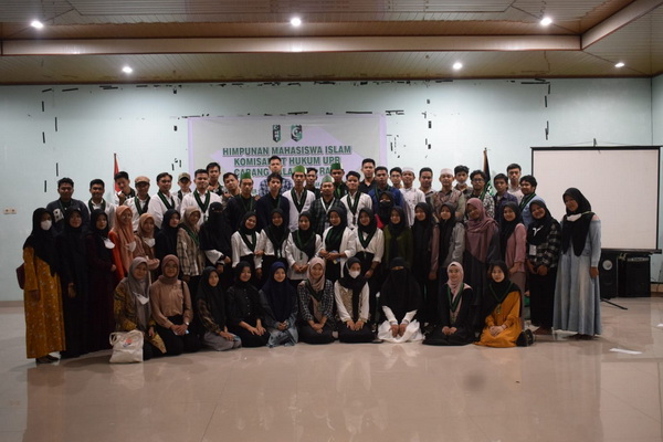 29 Peserta LK I HMI Komisariat Hukum UPR Dibaiat