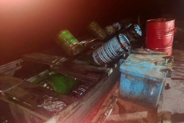 Oknum Aparat Diduga Bekingi Praktek Jual Beli Solar Ilegal di Sungai Mentaya
