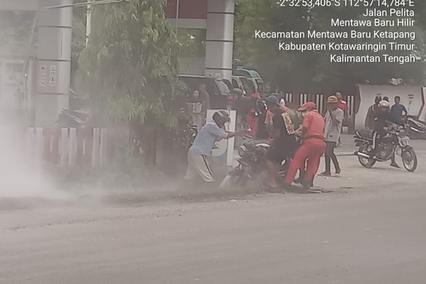 Sebuah Sepeda Motor Terbakar di SPBU Pelita Sampit