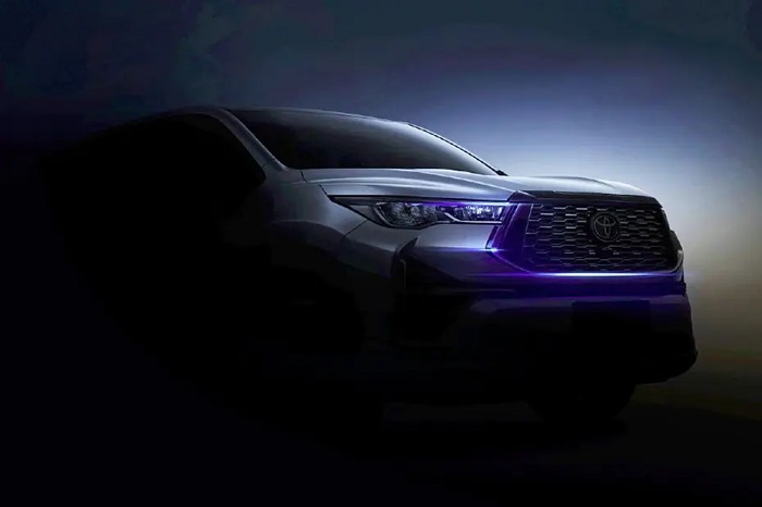Kijang Innova Zenix Mengaspal di Kalteng November 2022, Yuk Intip Penampakannya
