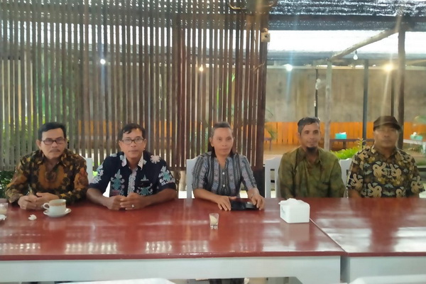 Mantan Pj Damang Ini Kecewa Putusan Sidang Adatnya Dibatalkan