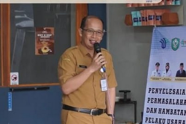 DPMPTSP Kotim Lakukan Bimtek Penyelesaian Masalah bagi Pengusaha Kafe