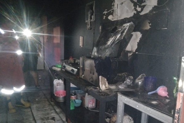 Cafe Taguk Ha Terbakar, Diduga Akibat Kompor Gas