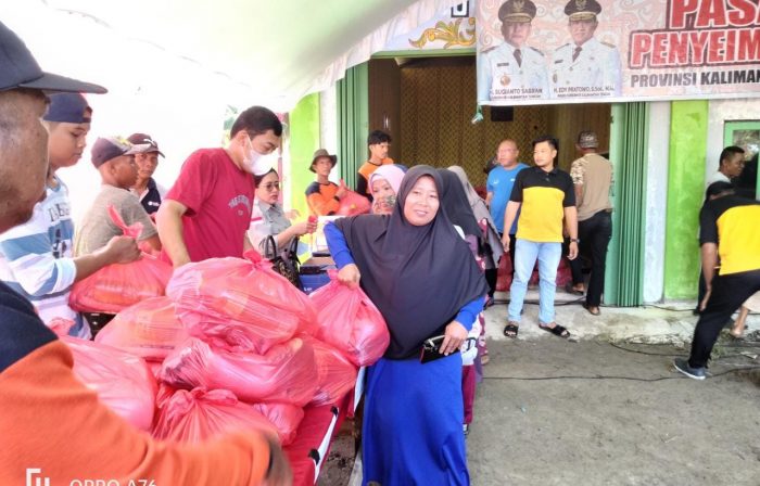 Tekan Inflasi, Pemprov Kalteng Datangkan 1.500 Paket Bahan Pokok ke Kecamatan Teluk Sampit