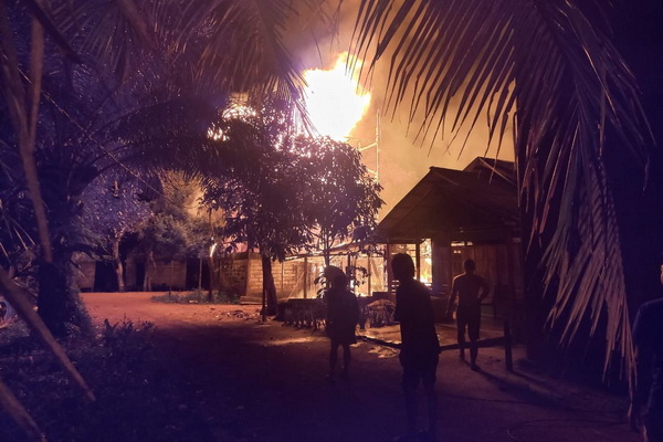 Rumah dan Gedung Walet Milik Karyawan PT Makin Tehang Terbakar