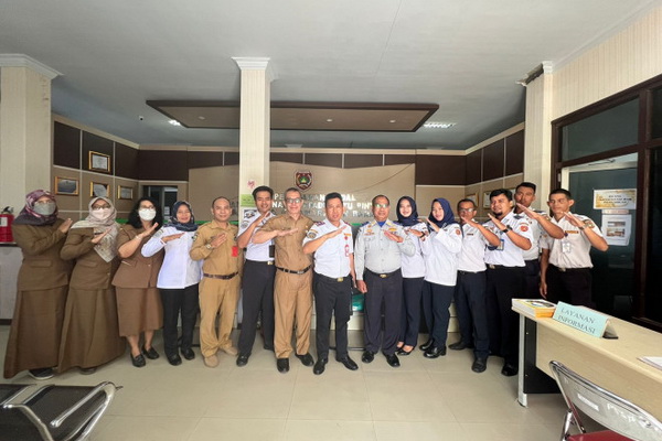 DPMPTSP Terima Kunjungan Kaji Banding Dishub Kobar Terkait Pelayanan Prima