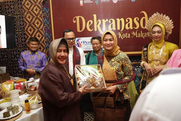 Sarasehan Istri Wali Kota, Booth Makassar Pamerkan Produk Unggulan