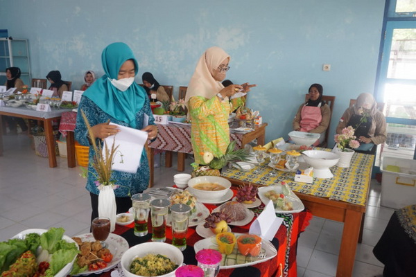 Lomba Masak Serba Ikan, Diskan Kobar Meriahkan Peringatan Harkanas
