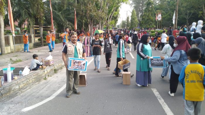 Peduli Bencana Cianjur, Paguyuban Pasundan Bersama Masyarakat Kobar Lakukan Penggalangan Dana