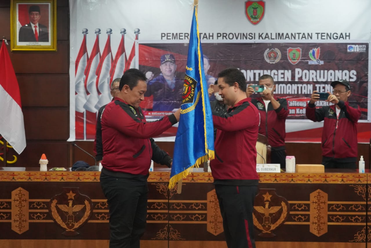 Wagub Edy Pratowo Lepas Kontingen Atlet Wartawan ke Porwanas 2022