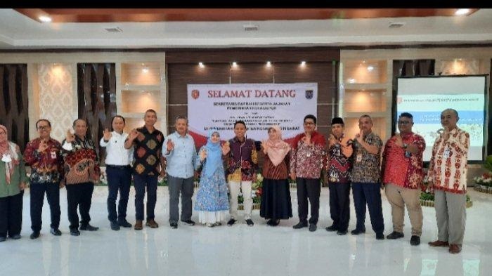 Pemkab Kobar Raih Piala Adipura 12 Kali Berturut-Turut, Pemkot Depok Kagum