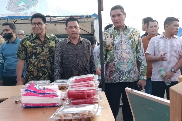 Pj Bupati Kobar Inginkan Pelaku UMKM Terus Berinovasi