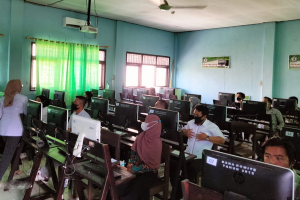 Penuhi Syarat Admistrasi, 271 Calon Anggota PPK Ikuti Tes CAT