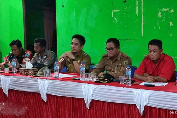 Hadiri Musrenbang Desa Karuing, Camat Kamipang Dukung Program Pilot Project Desa Digital