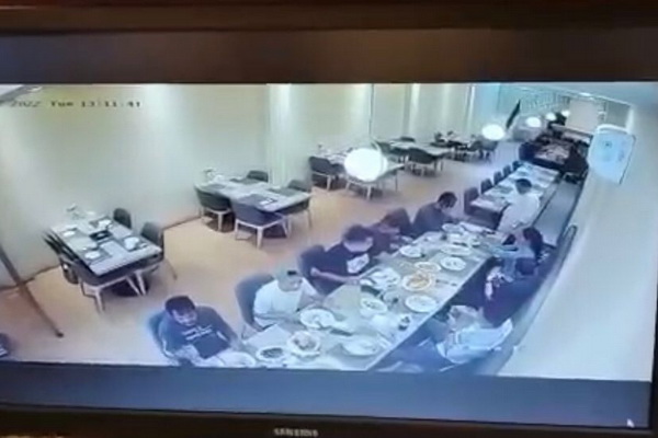 Dua Perempuan yang Lakukan Penyiraman Air Bantah Adanya Transaksi Kendaraan oleh Sales Mobil di Restoran