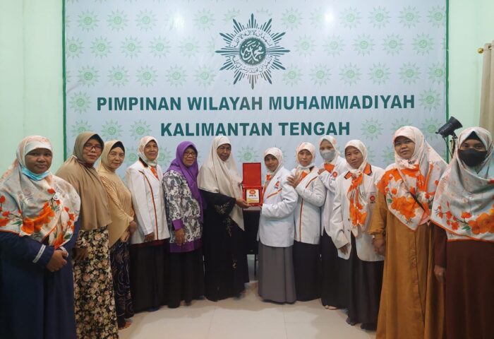 Rangkaian Peringatan Hari Ibu, BPKK PKS Kalteng Silaturahmi ke PW ‘Aisyiyah