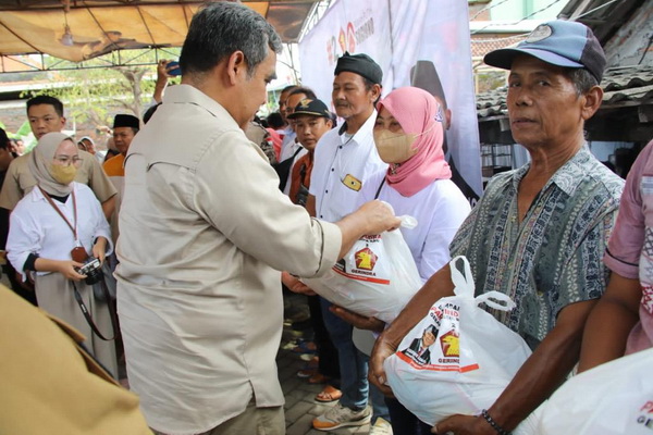 Bantu Korban Banjir di Jateng, Partai Gerindra Salurkan 15 Ribu Paket Sembako