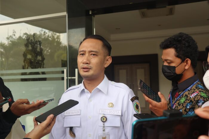 Truk ODOL Bikin Rusak Jalan Protokol Palangka Raya, Ini Kata Fairid Naparin