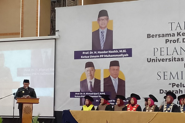 Di Pelantikan Rektor UMPR, ini Harapan Wagub Kalteng
